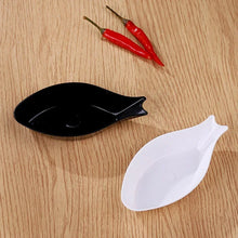 Load image into Gallery viewer, Fish Shape Soy Sauce Dish Set
